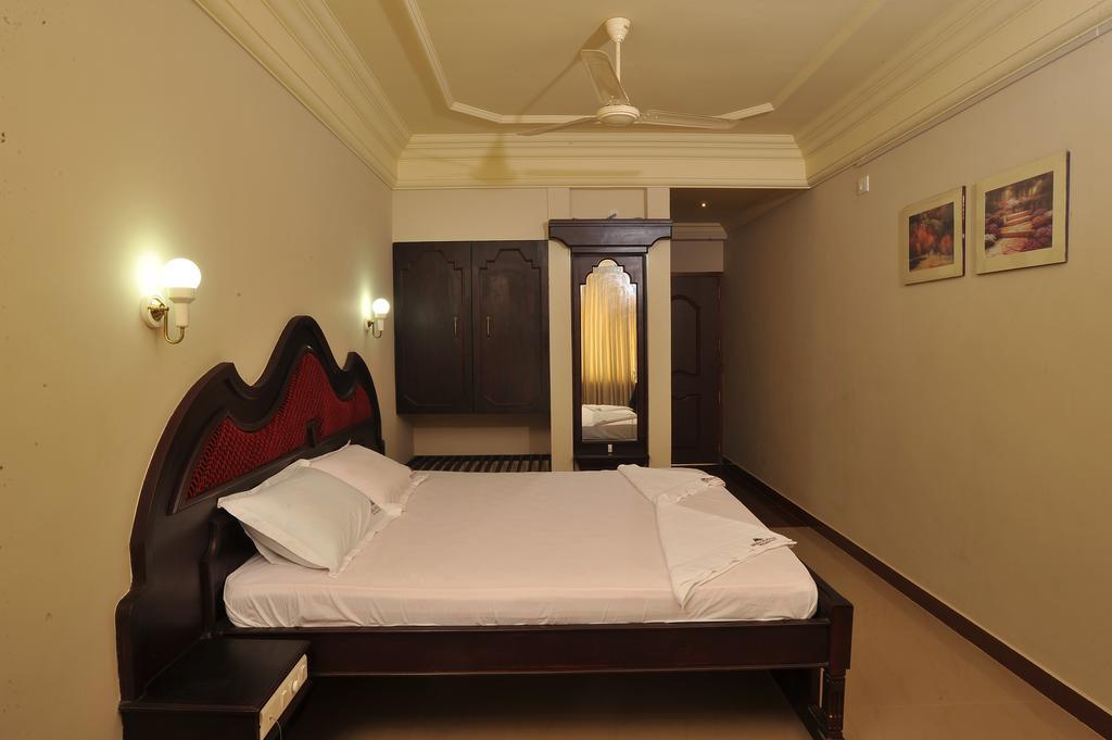 Indraprastha Beach Resort วาร์คาลา ภายนอก รูปภาพ
